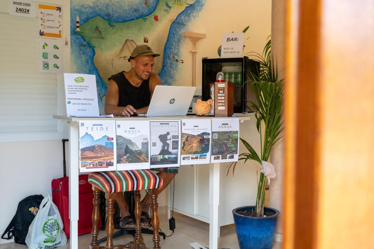 Duque Nest Hostel Costa Adeje  Buitenkant foto