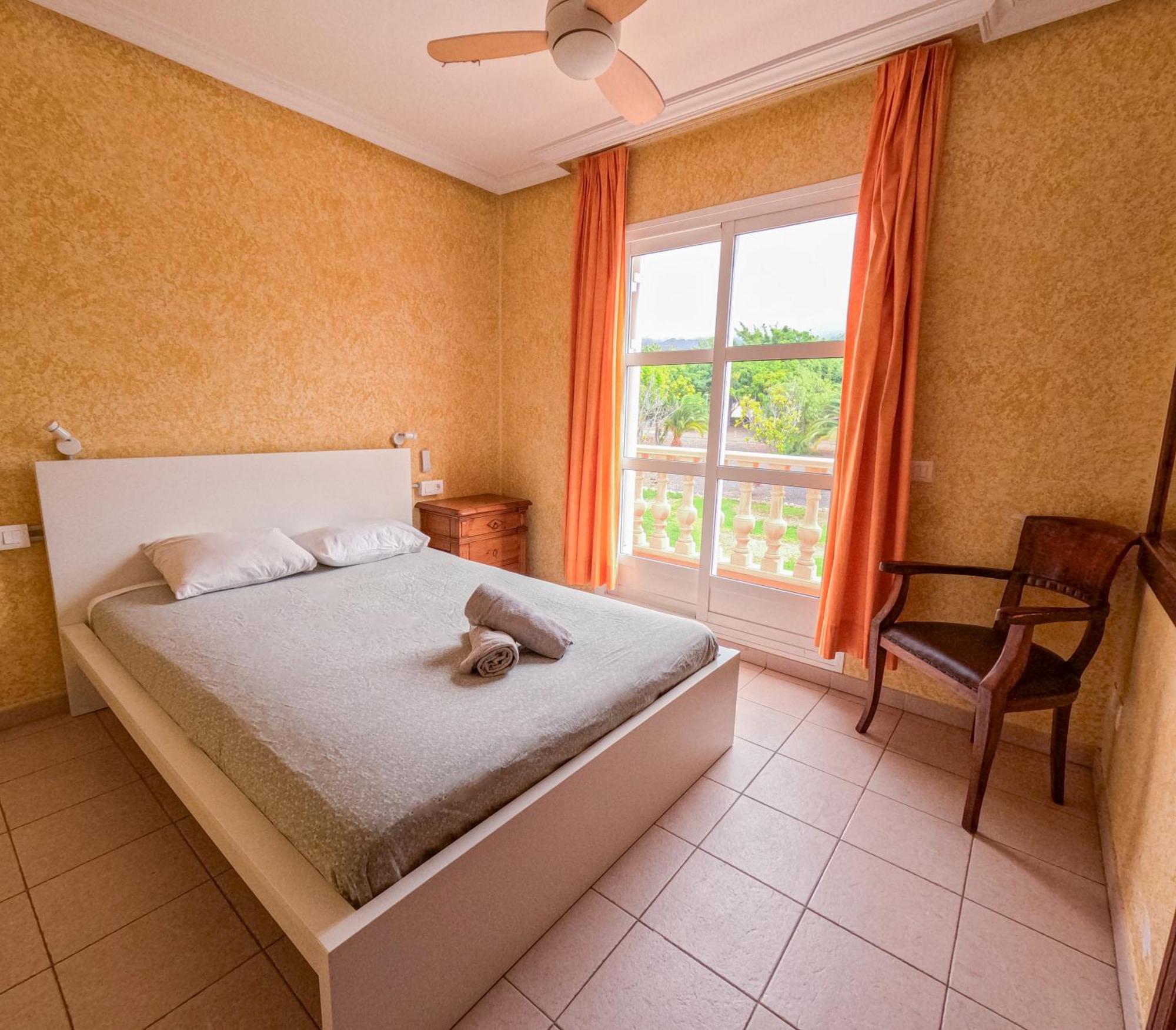 Duque Nest Hostel Costa Adeje  Buitenkant foto