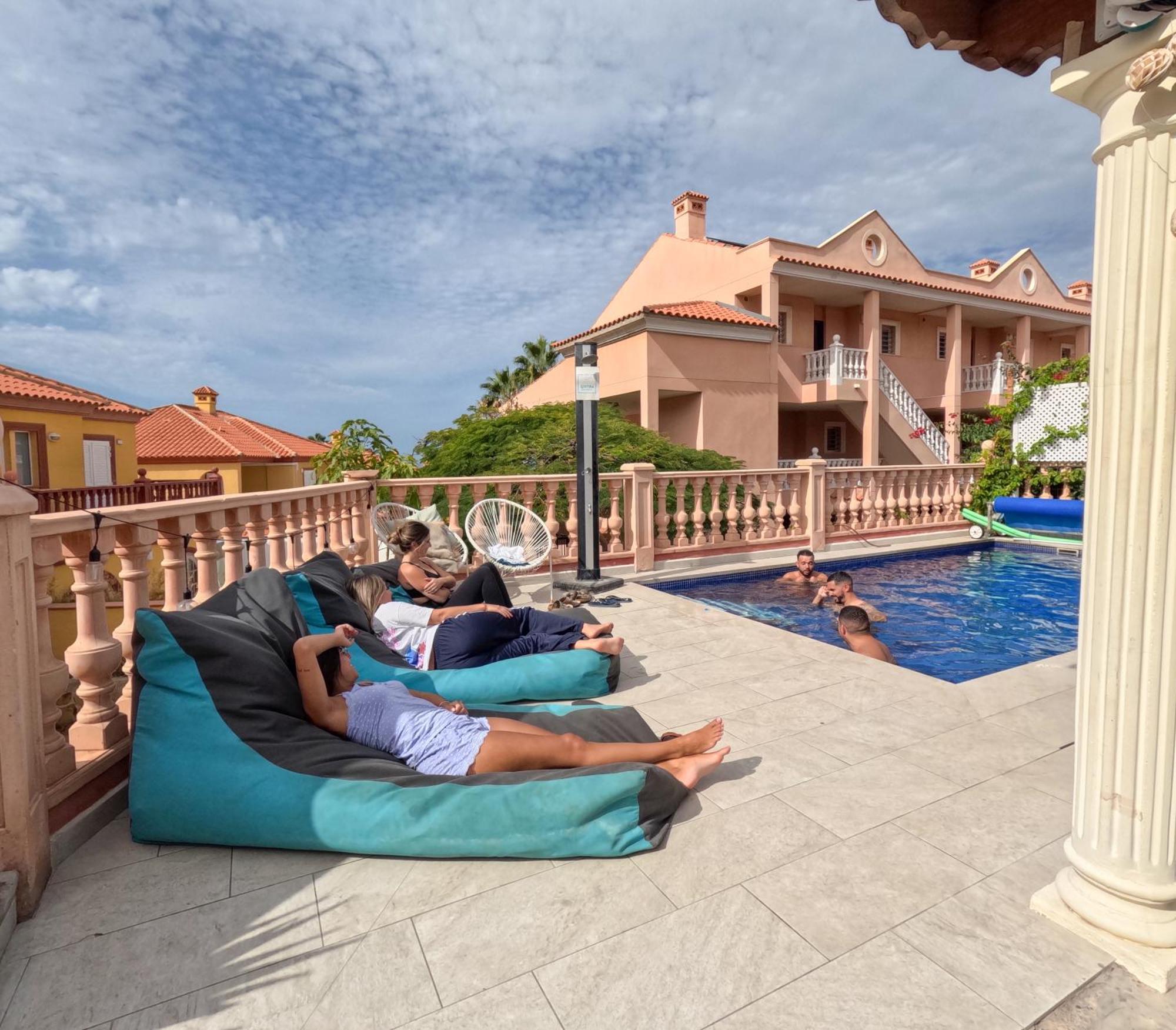 Duque Nest Hostel Costa Adeje  Buitenkant foto